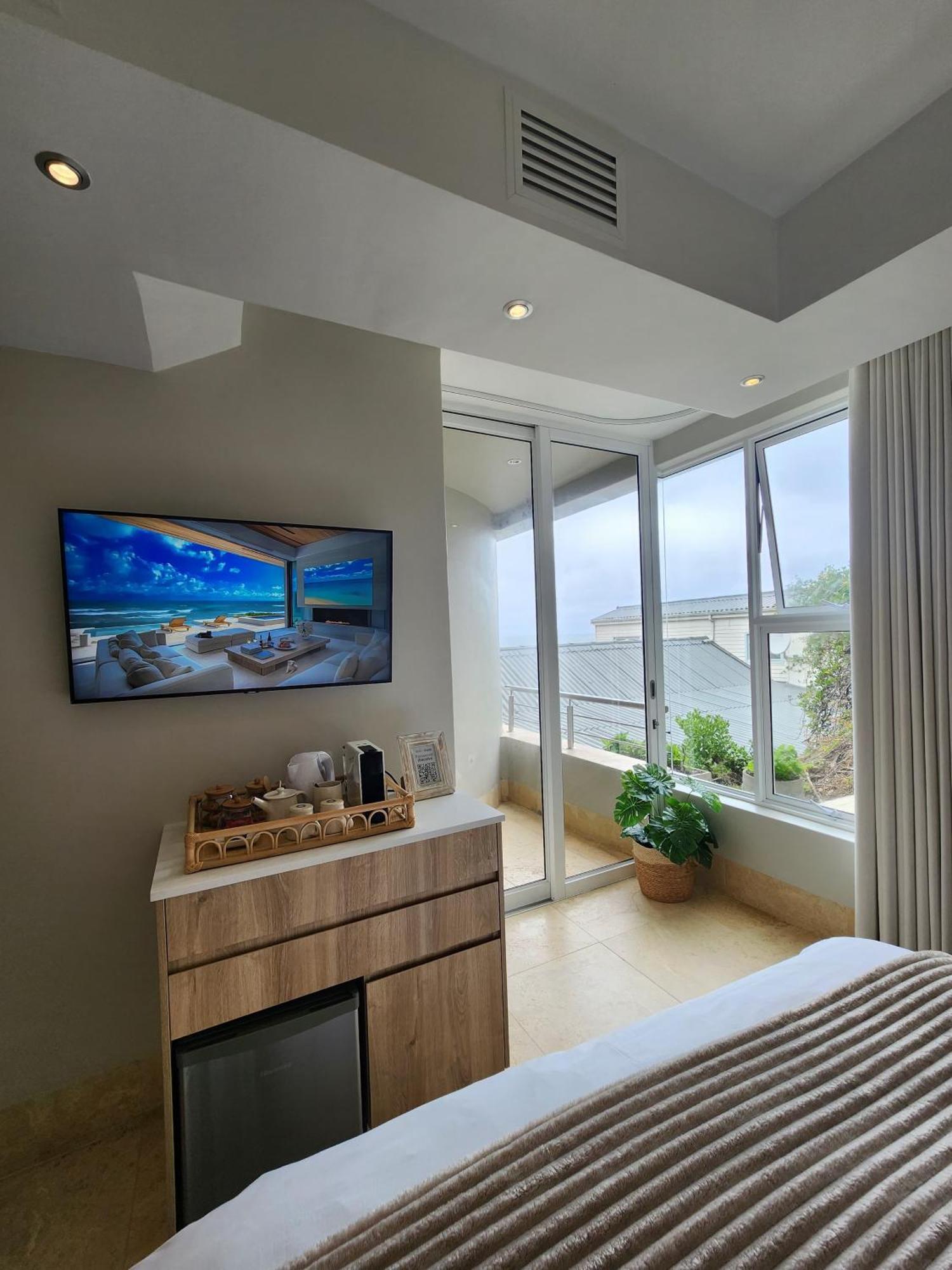 Waves Of Grace Seafront Villa Herolds Bay Exterior photo